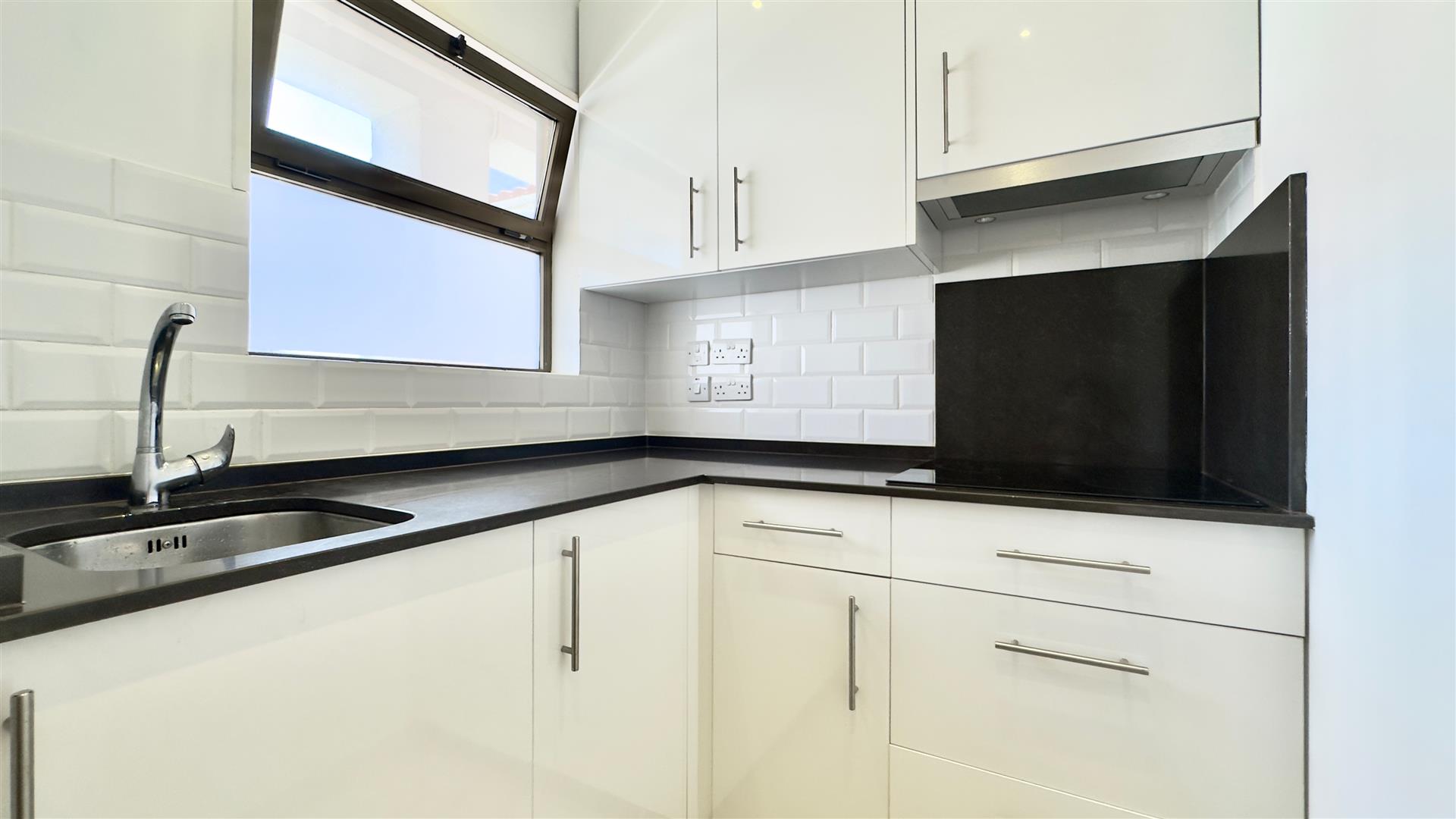 Image of Apartment - 1 Bathrooms for Sale in Marina Bay-Gibraltar, Image 12